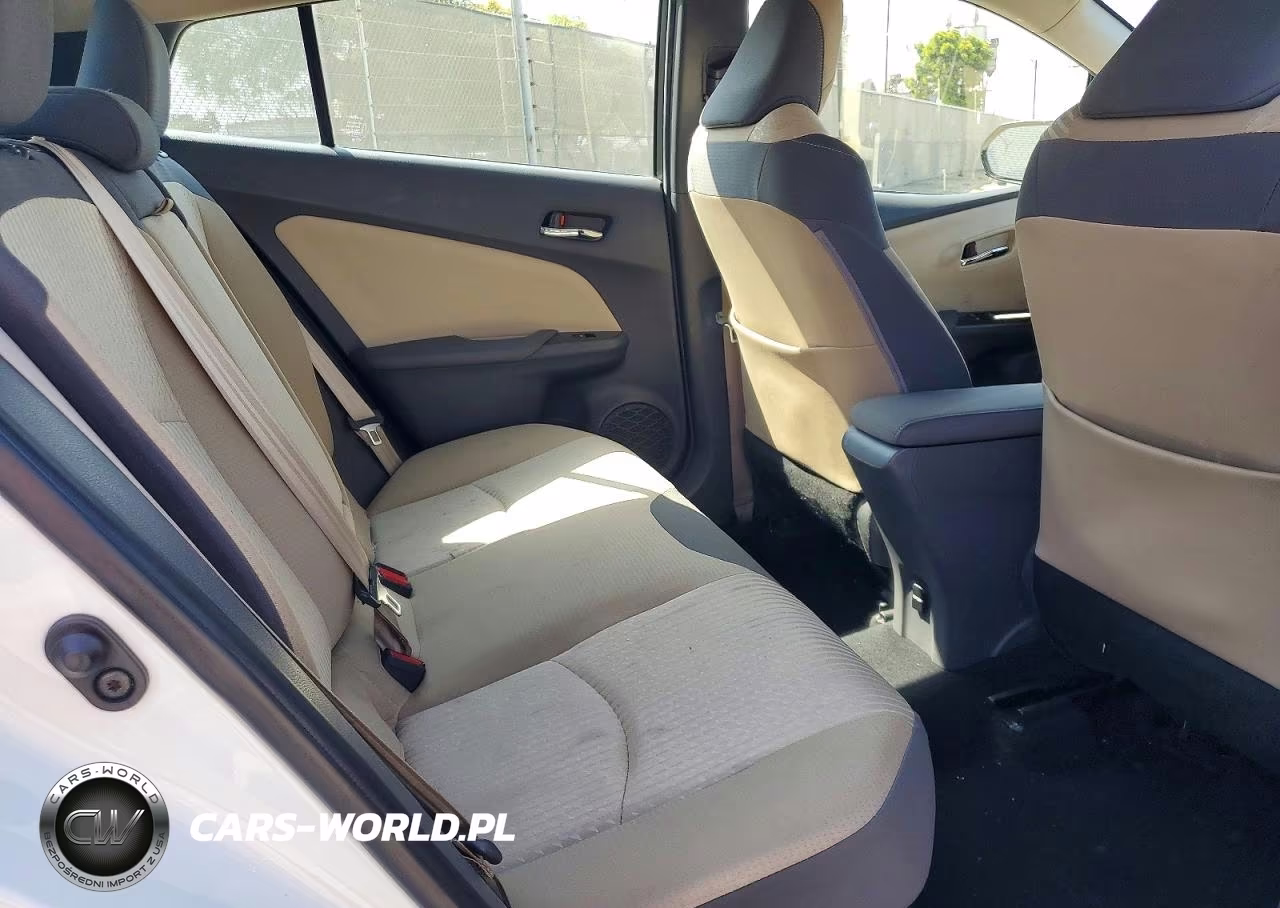 2018 Toyota Prius Two VIN:JTDKBRFU7J3599920 - 10
