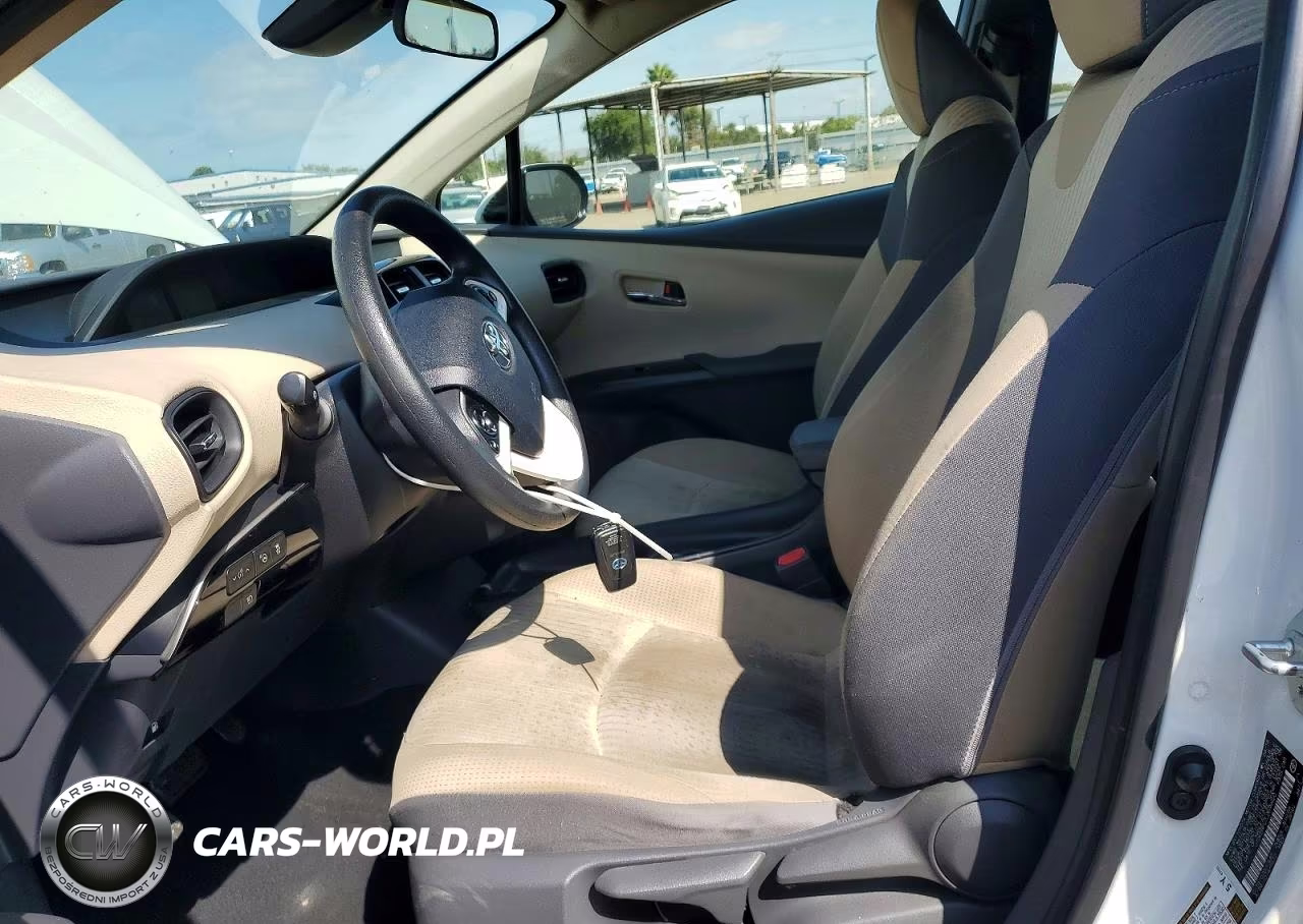 2018 Toyota Prius Two VIN:JTDKBRFU7J3599920 - 7