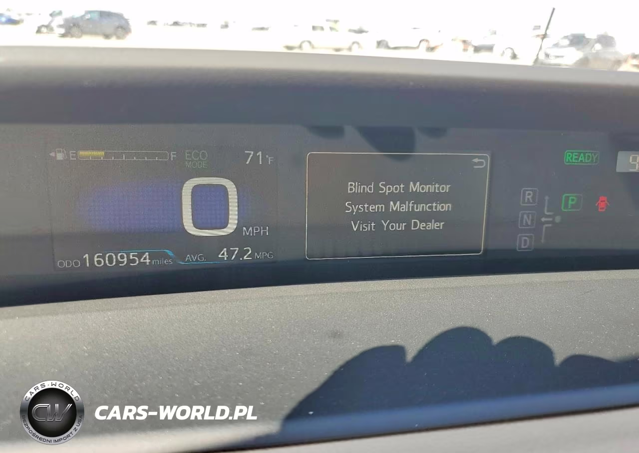 2018 Toyota Prius Two VIN:JTDKBRFU7J3599920 - 9