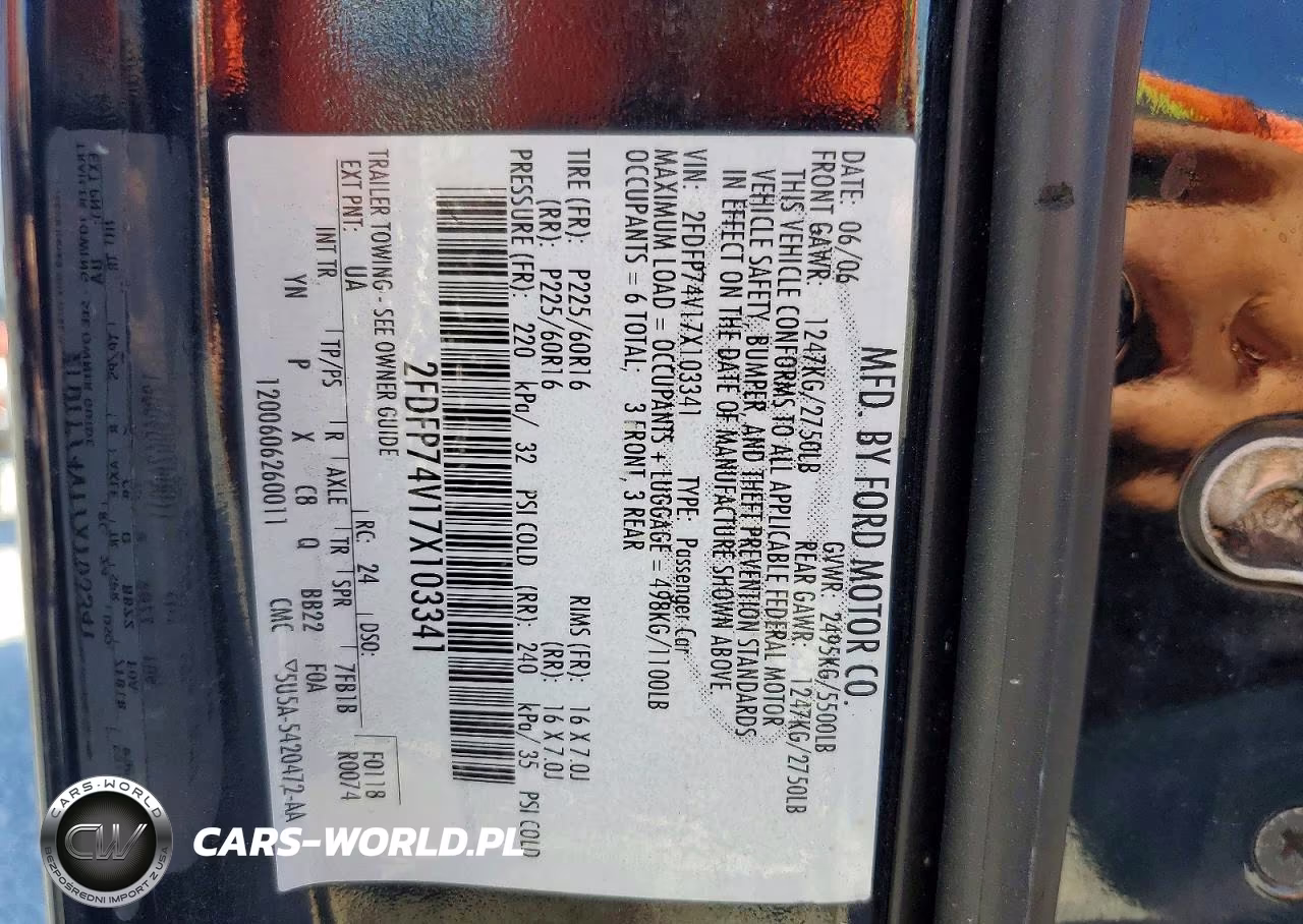 2007 Ford Crown Vic VIN:2FDFP74V17X103341 - 12