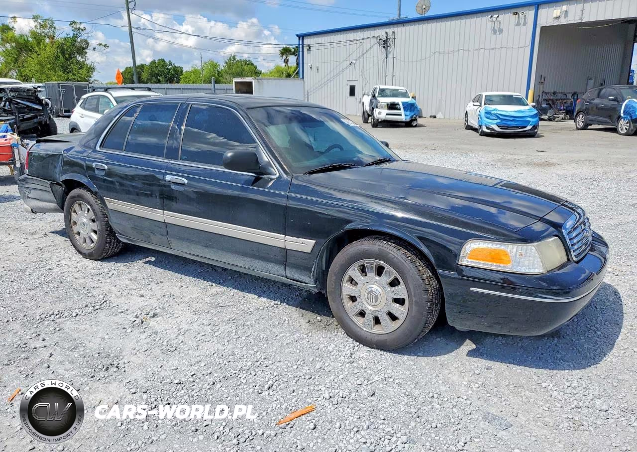 2007 Ford Crown Vic VIN:2FDFP74V17X103341 - 4