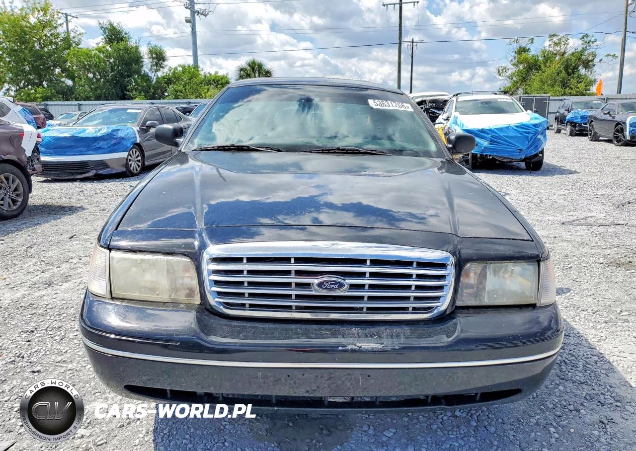 2007 Ford Crown Vic VIN:2FDFP74V17X103341 - 5