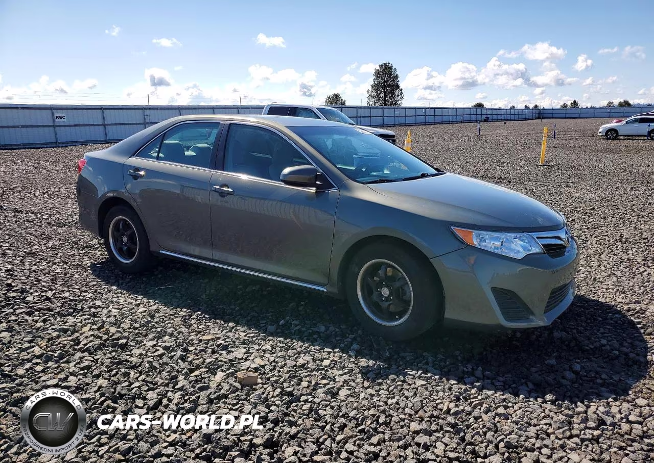2014 Toyota Camry Le VIN:4T1BF1FK4EU810796 - 4