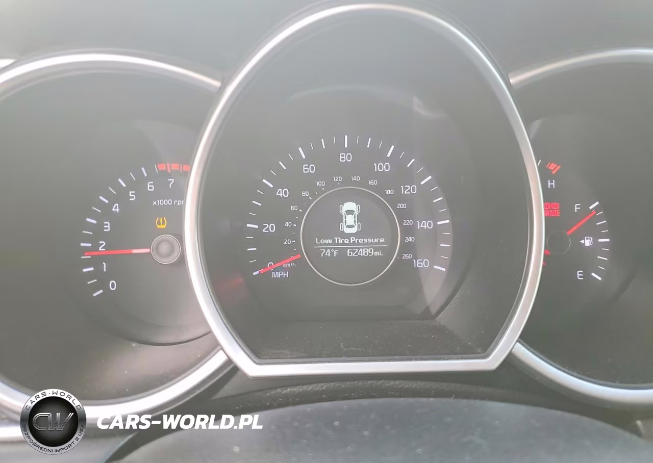 2015 Kia Optima Lx VIN:KNAGM4A78F5651908 - 9