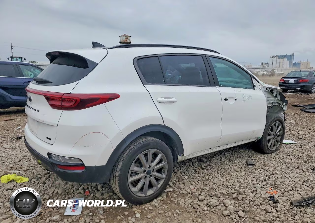 2022 Kia Sportage S VIN:KNDP6CAC4N7015414 - 3