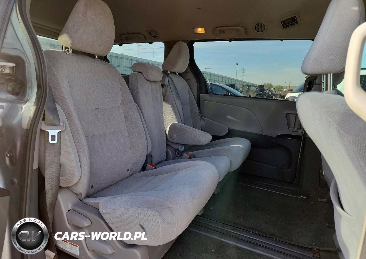 2015 Toyota Sienna Le 8-Passenger VIN:5TDKK3DC6FS683305 - 11