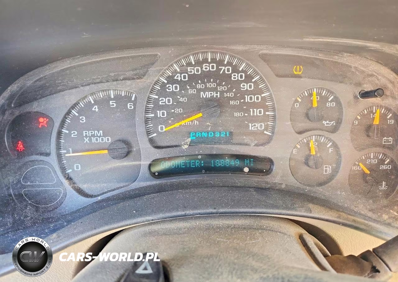 2004 Chevrolet Tahoe K1500 VIN:1GNEK13T34J210935 - 9