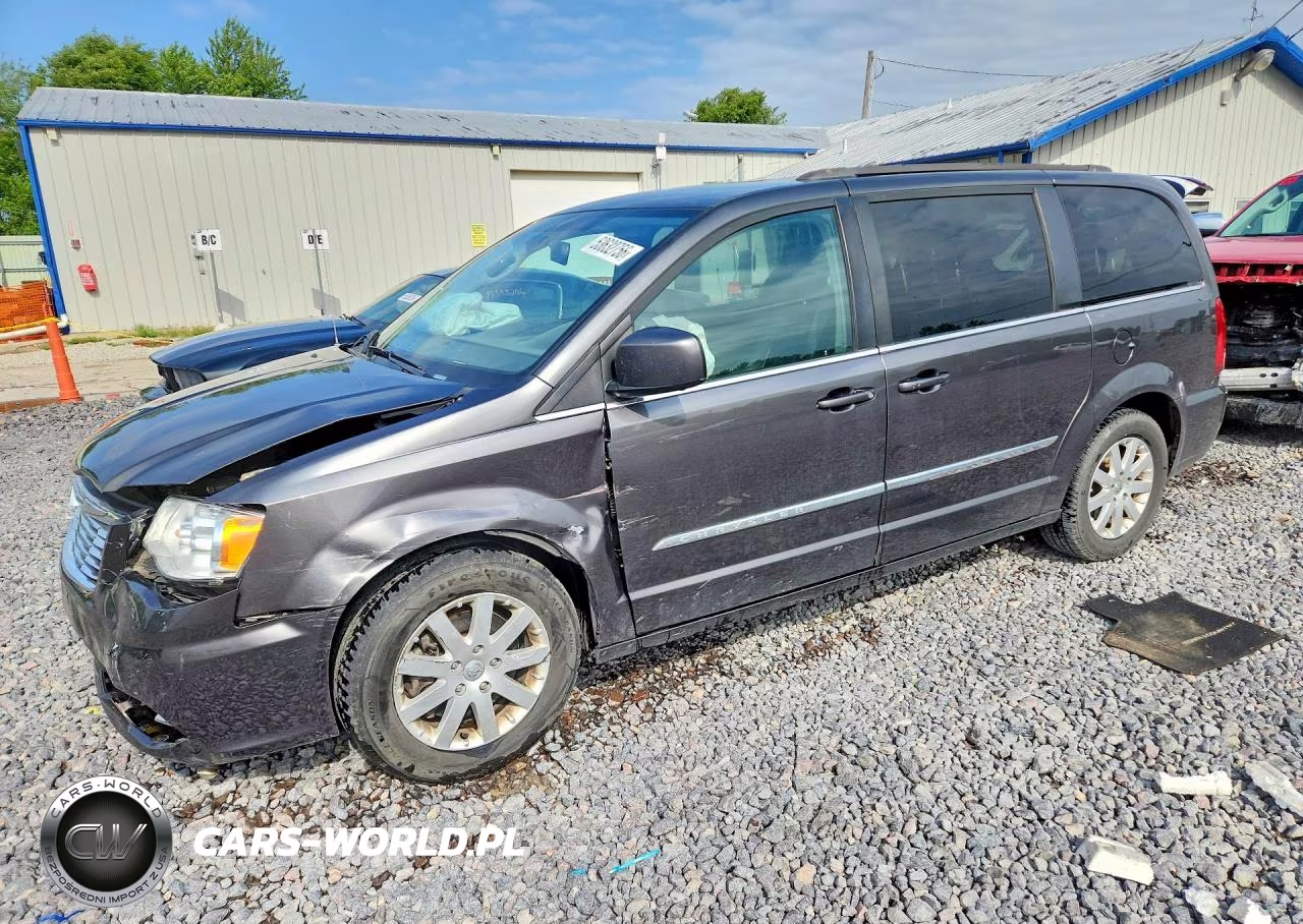 2016 Chrysler Town & Country Touring – zdjęcie 1 z 13