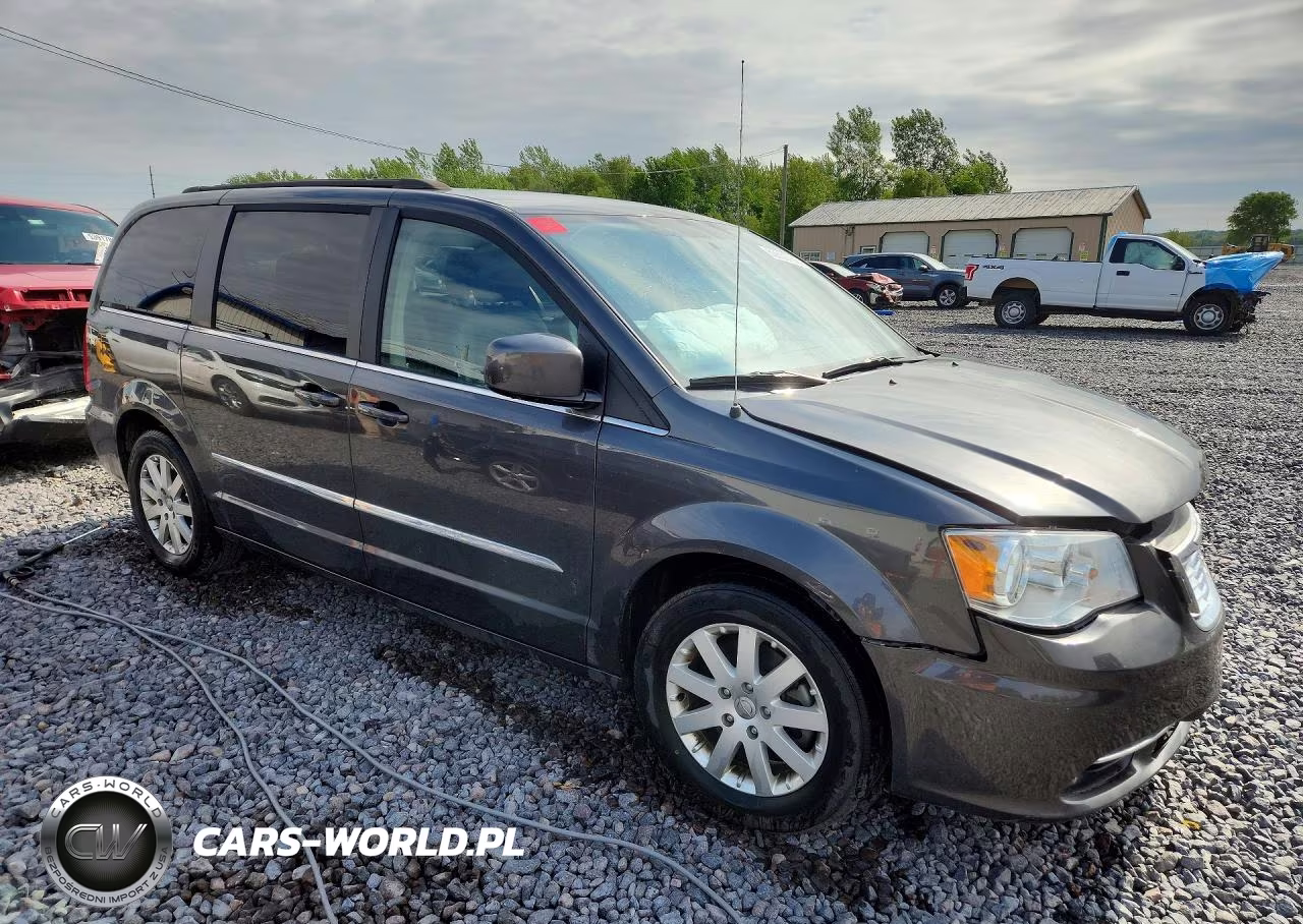 2016 Chrysler Town & Country Touring VIN:2C4RC1BG0GR295633 - 4