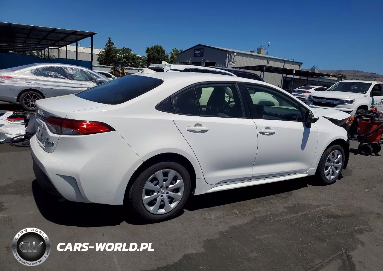2024 Toyota Corolla Hybrid Le VIN:JTDBCMFE9R3066455 - 3