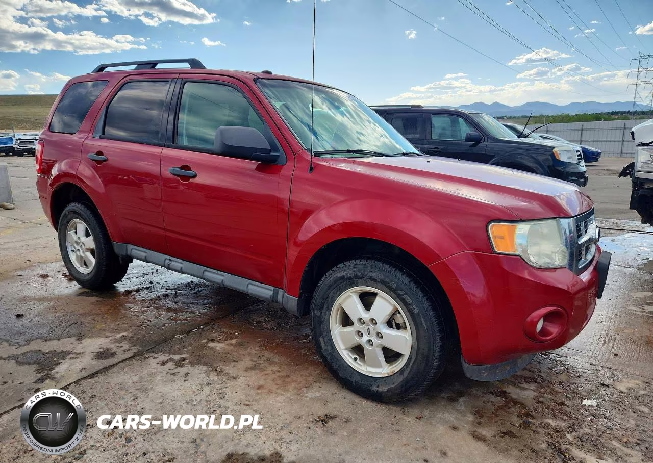 2011 Ford Escape Xlt VIN:1FMCU9DG9BKA55935 - 4
