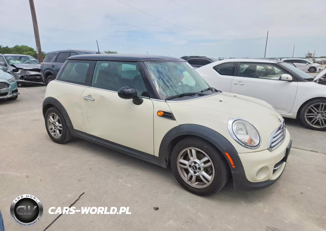 2013 Mini Cooper VIN:WMWSU3C58DT687882 - 4