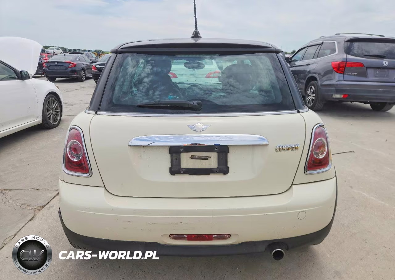 2013 Mini Cooper VIN:WMWSU3C58DT687882 - 6