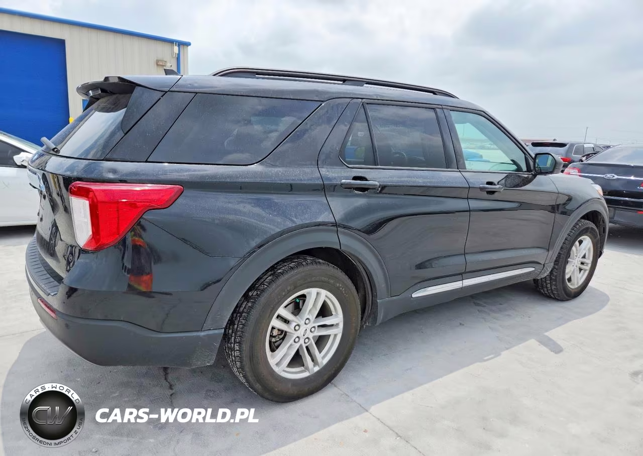 2023 Ford Explorer Xlt VIN:1FMSK7DH2PGA59155 - 3