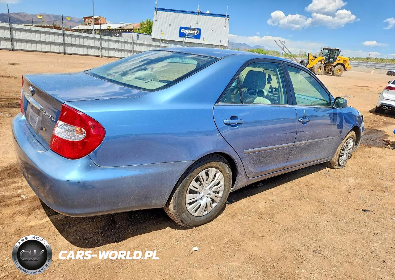 2002 Toyota Camry Le VIN:4T1BE32K62U624158 - 3