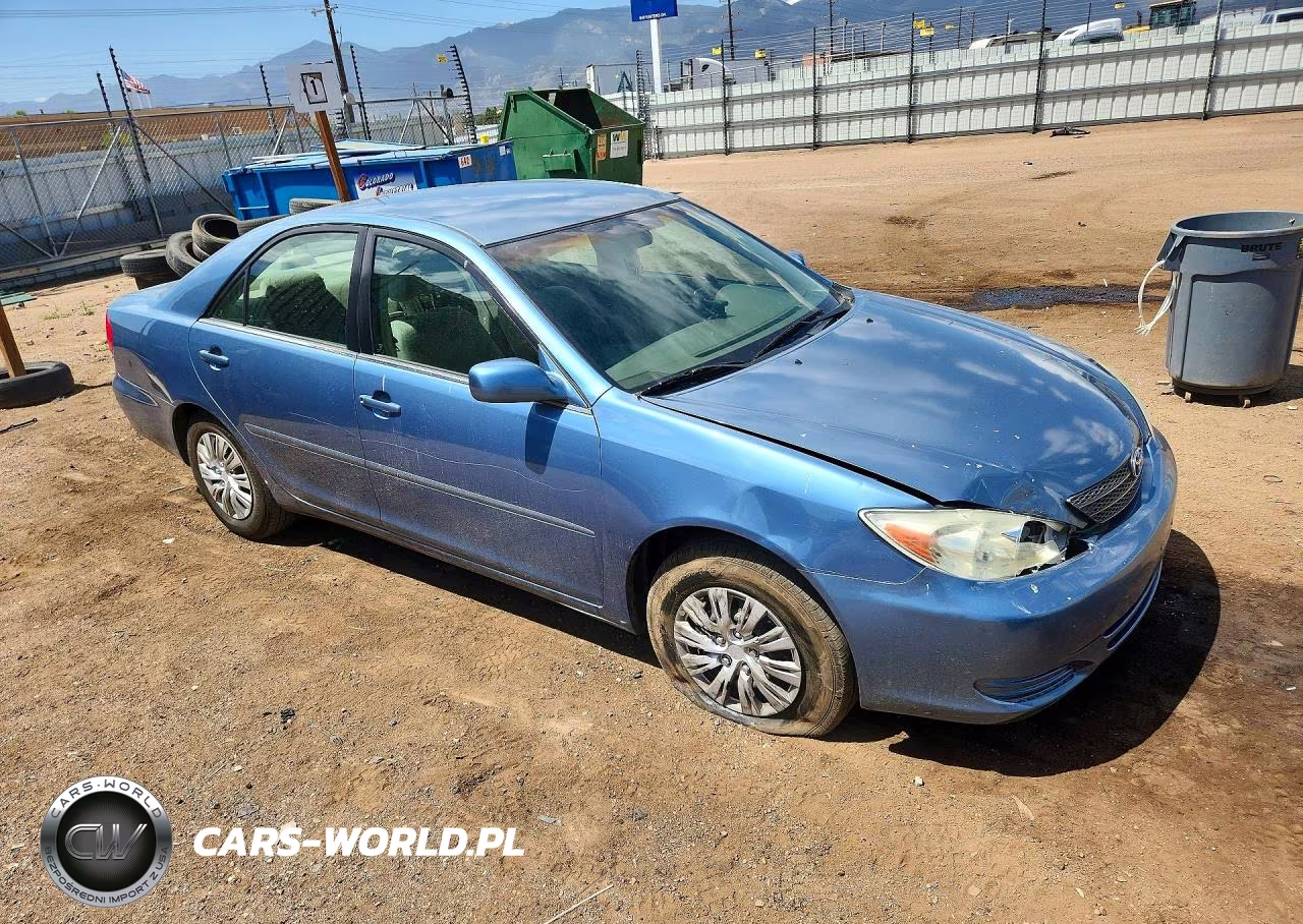 2002 Toyota Camry Le VIN:4T1BE32K62U624158 - 4