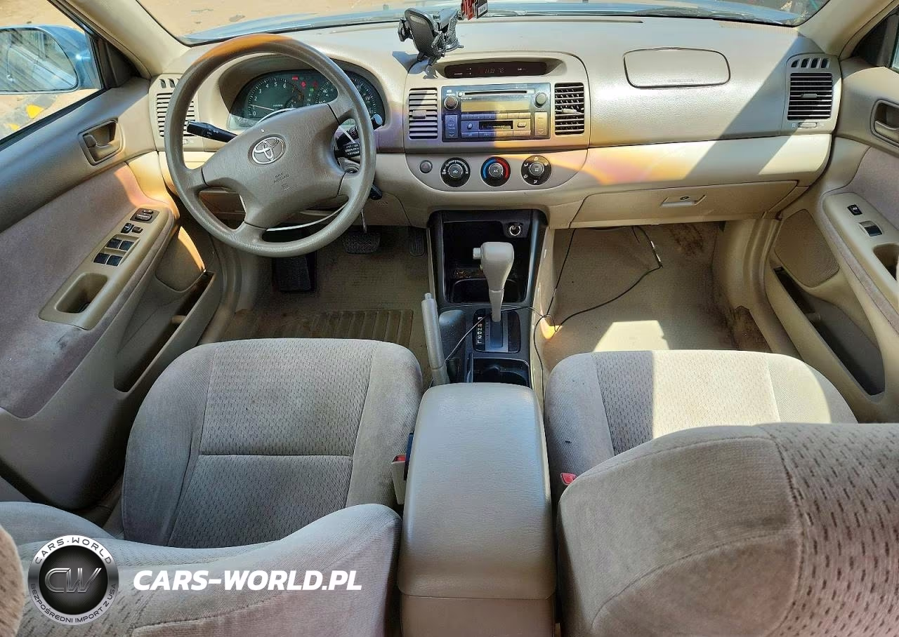 2002 Toyota Camry Le VIN:4T1BE32K62U624158 - 8