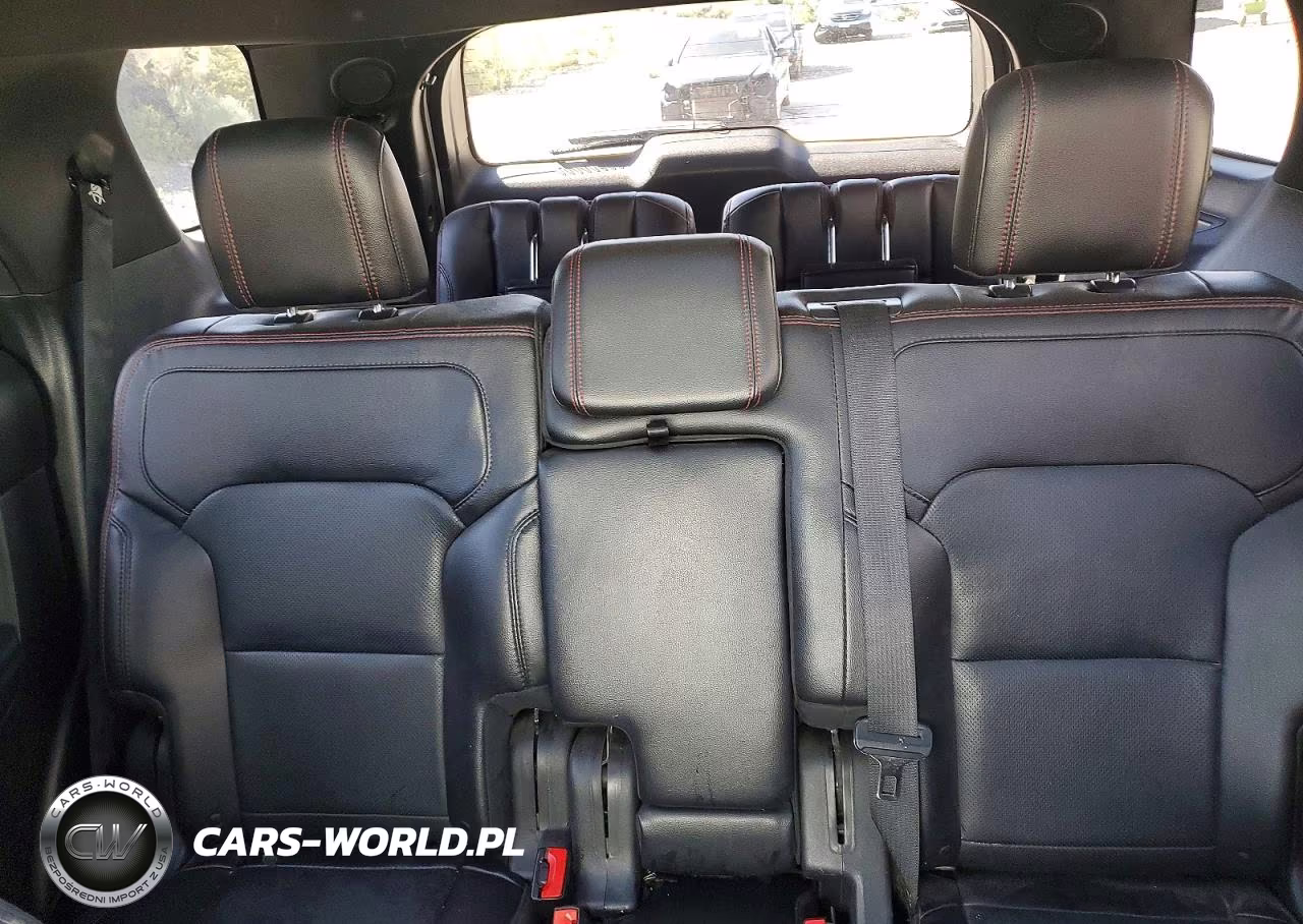 2019 Ford Explorer Sport VIN:1FM5K8GT8KGB40768 - 10