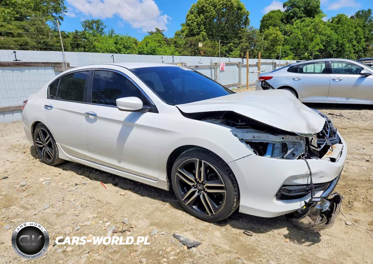 2017 Honda Accord Sport Special Edition VIN:1HGCR2F11HA216008 - 4