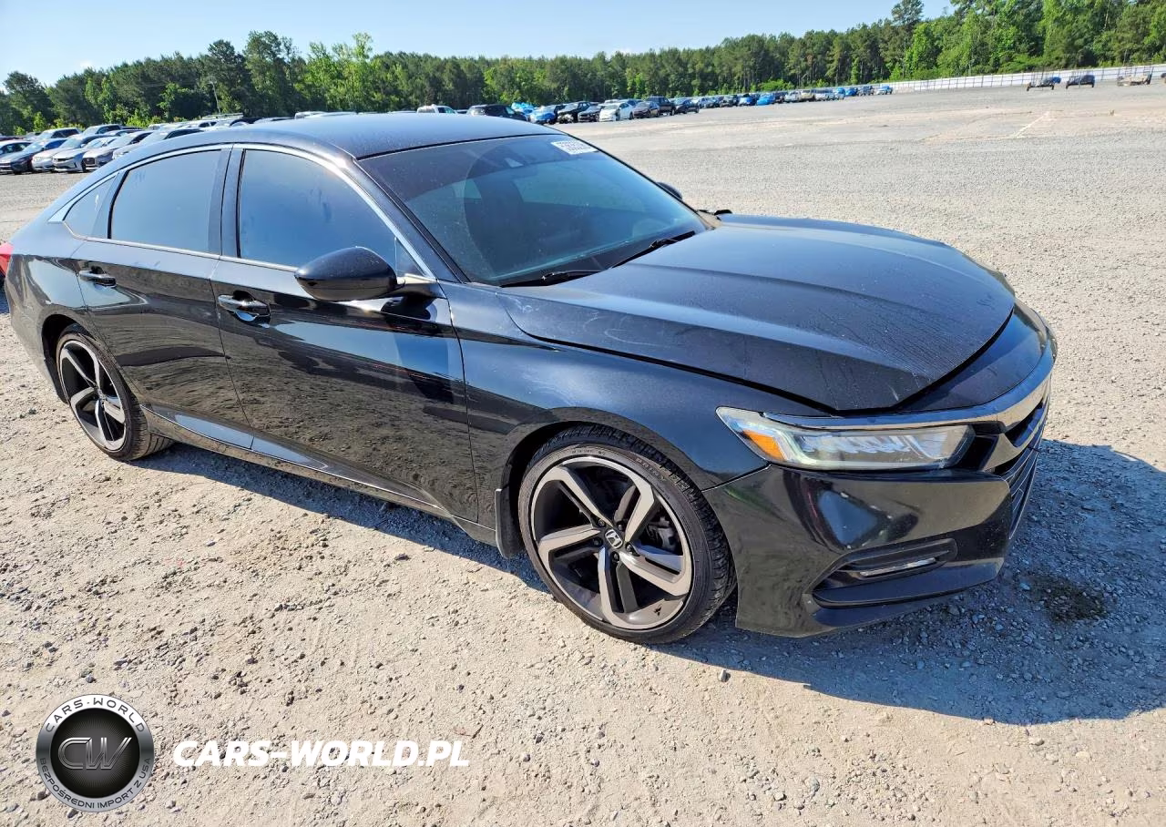 2018 Honda Accord Sport VIN:1HGCV1F36JA077250 - 4