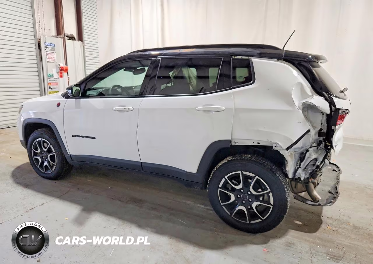 2025 Jeep Compass Trailhawk VIN:3C4NJDDN4ST522877 - 2