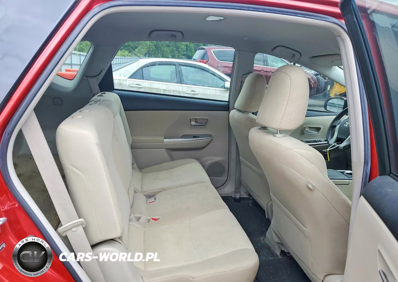 2012 Toyota Prius V Three VIN:JTDZN3EUXC3150576 - 10