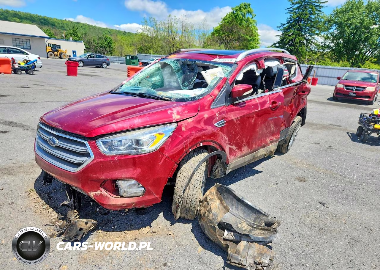 2017 Ford Escape Titanium – zdjęcie 1 z 13