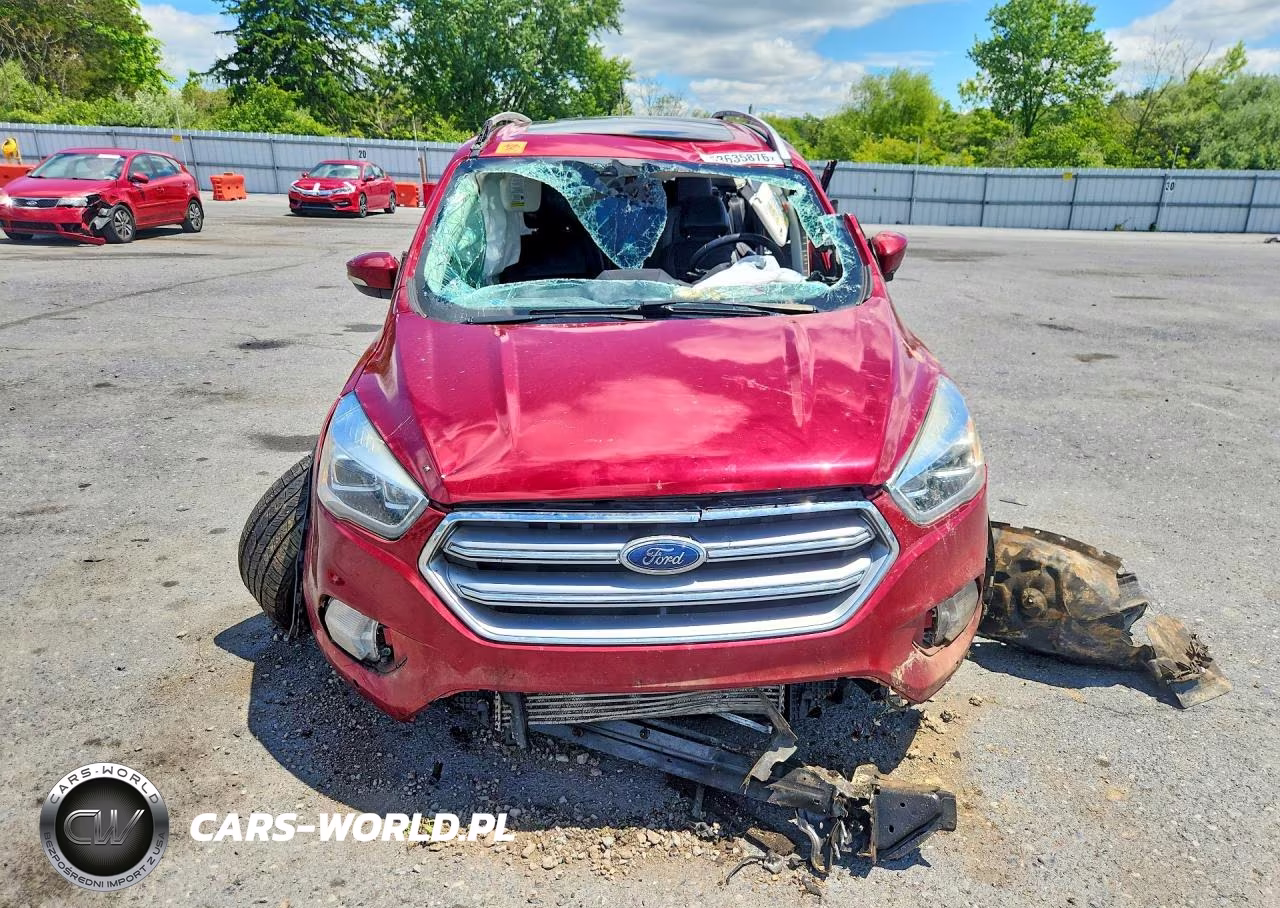 2017 Ford Escape Titanium VIN:1FMCU9J94HUE32402 - 5