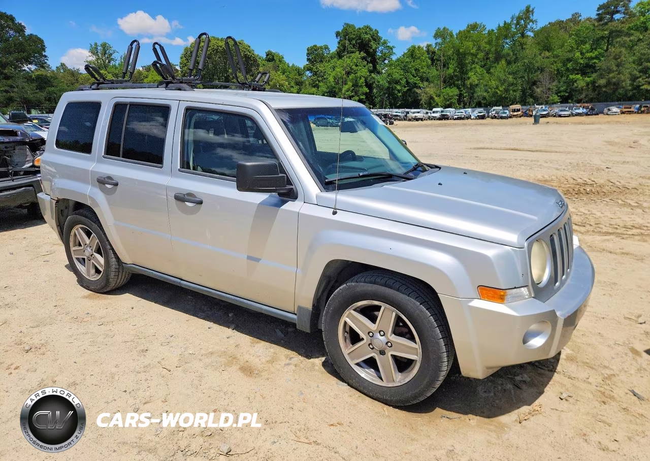 2007 Jeep Patriot Sport VIN:1J8FF28W77D364974 - 4