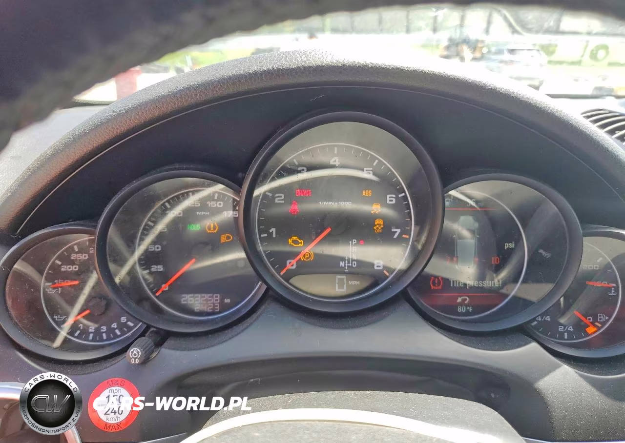 2013 Porsche Cayenne VIN:WP1AA2A26DLA00780 - 9