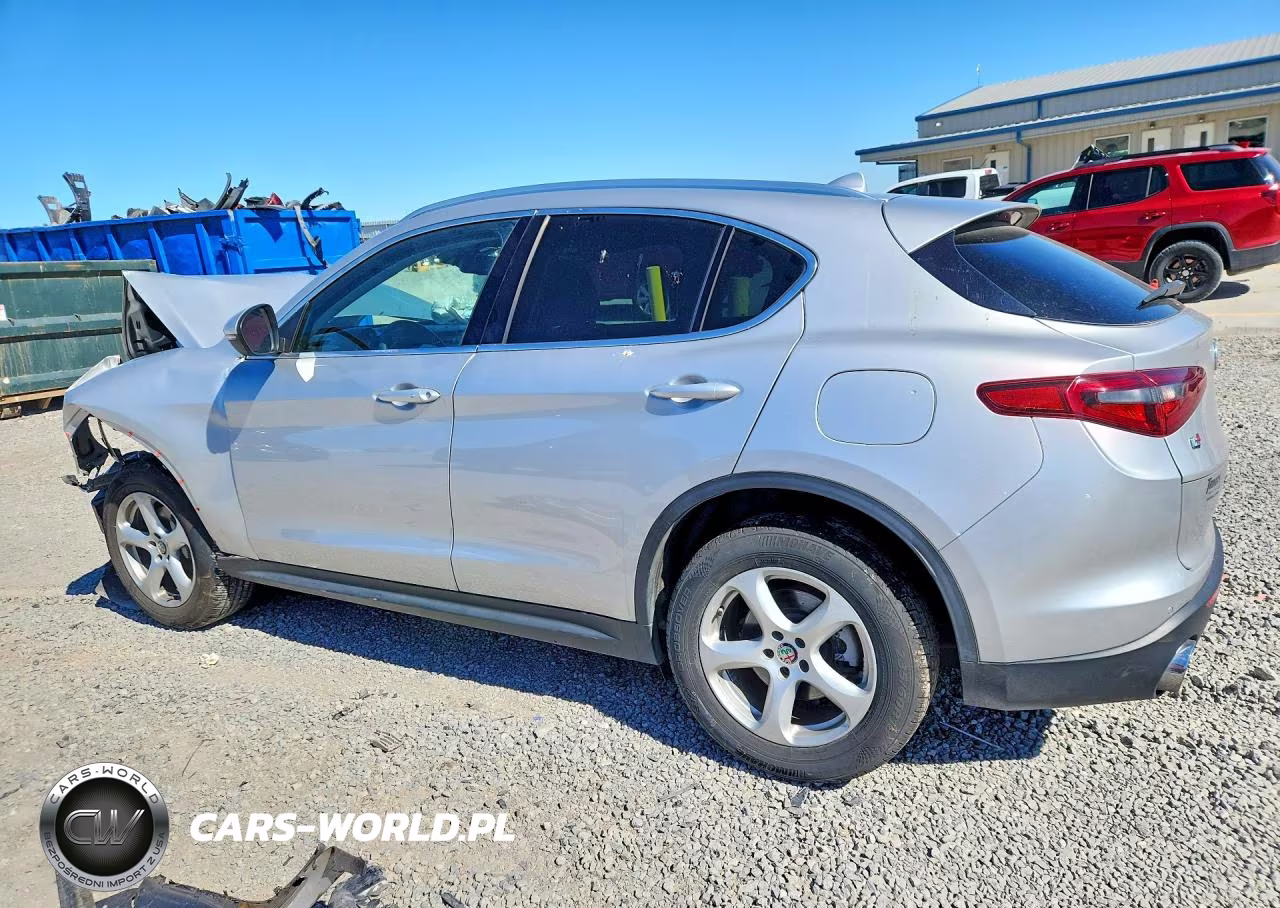 2018 Alfa Romeo Stelvio VIN:ZASFAKAN4J7B78197 - 2