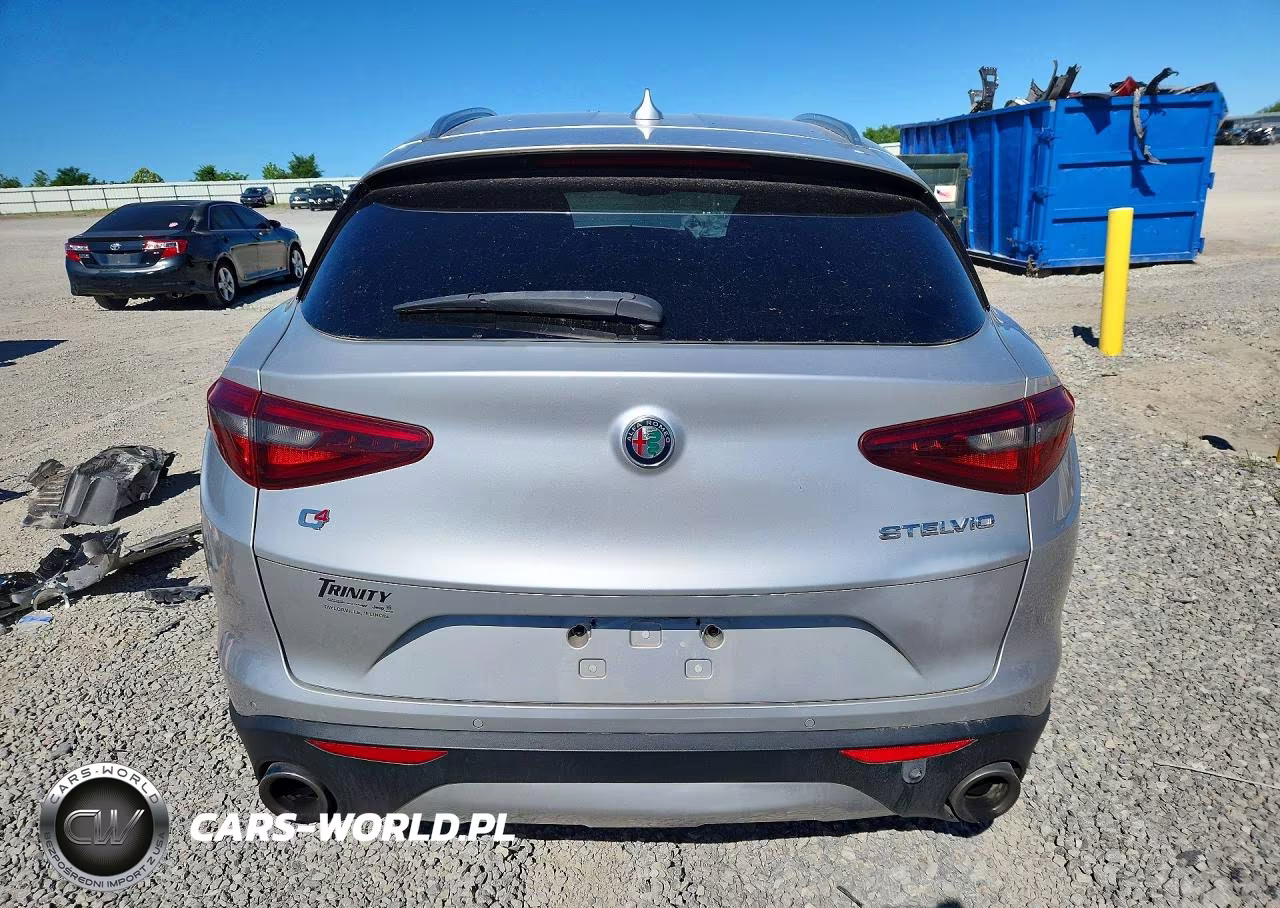 2018 Alfa Romeo Stelvio VIN:ZASFAKAN4J7B78197 - 6