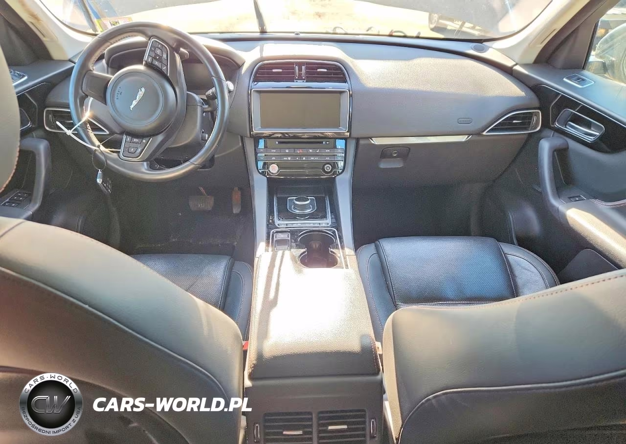 2017 Jaguar F-Pace Prestige VIN:SADCK2BV7HA898246 - 8
