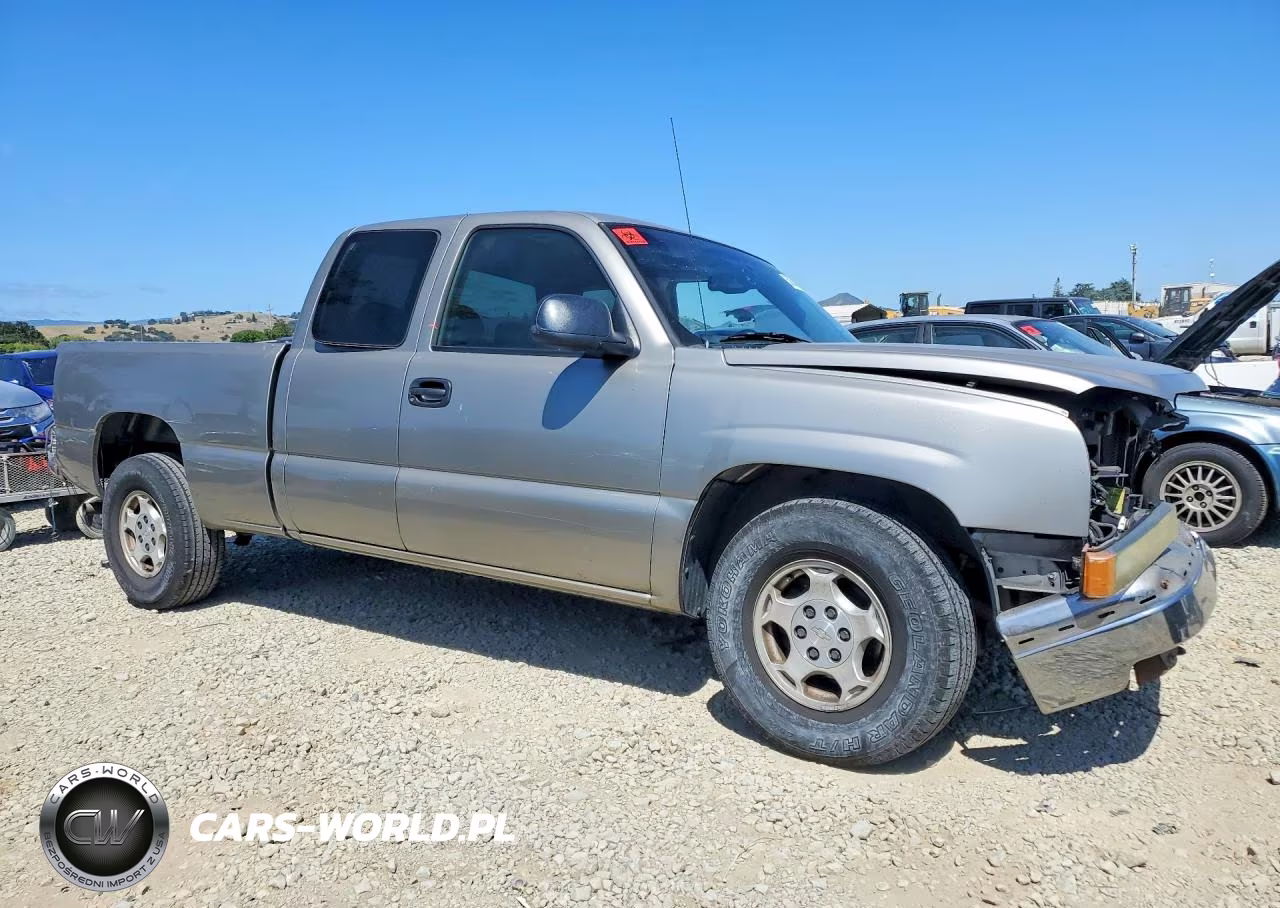 2003 Chevrolet Silverado C1500 VIN:2GCEC19V531231244 - 4