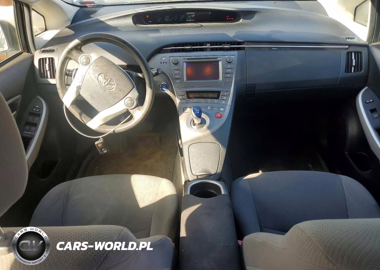 2013 Toyota Prius C Hyb VIN:JTDKN3DU3D5565392 - 8