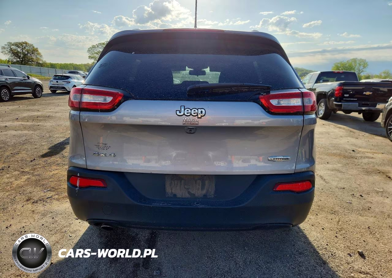 2018 Jeep Cherokee Latitude VIN:1C4PJMCB5JD614732 - 6