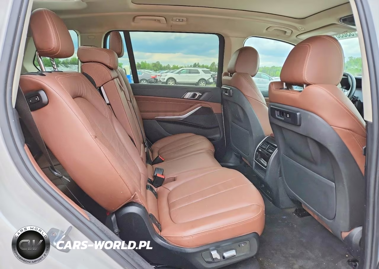 2019 BMW X7 xDrive40I VIN:5UXCW2C57KL089743 - 11