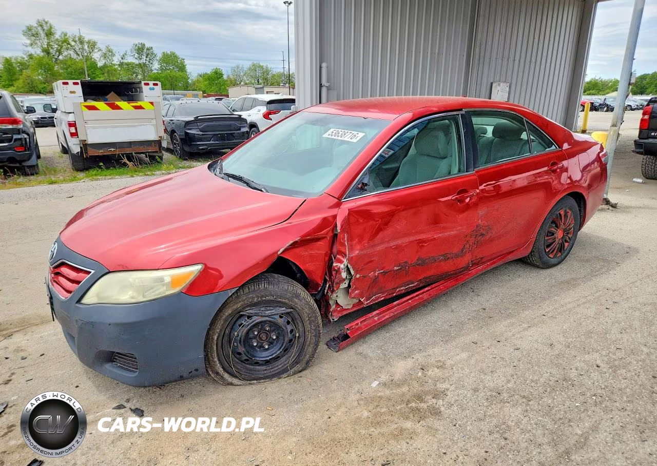2011 Toyota Camry Base – zdjęcie 1 z 13