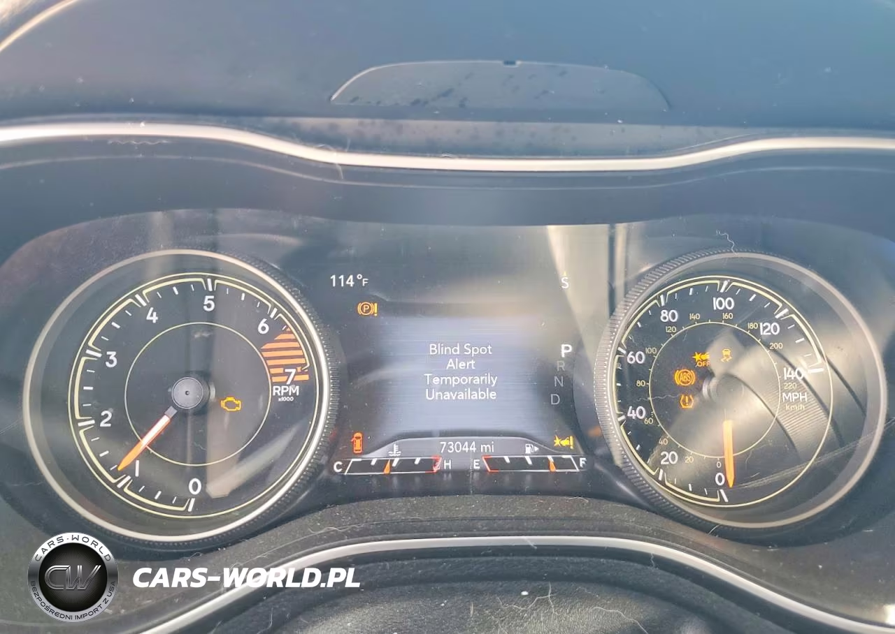 2023 Jeep Cherokee Altitude Lux VIN:1C4PJMMB8PD115611 - 9
