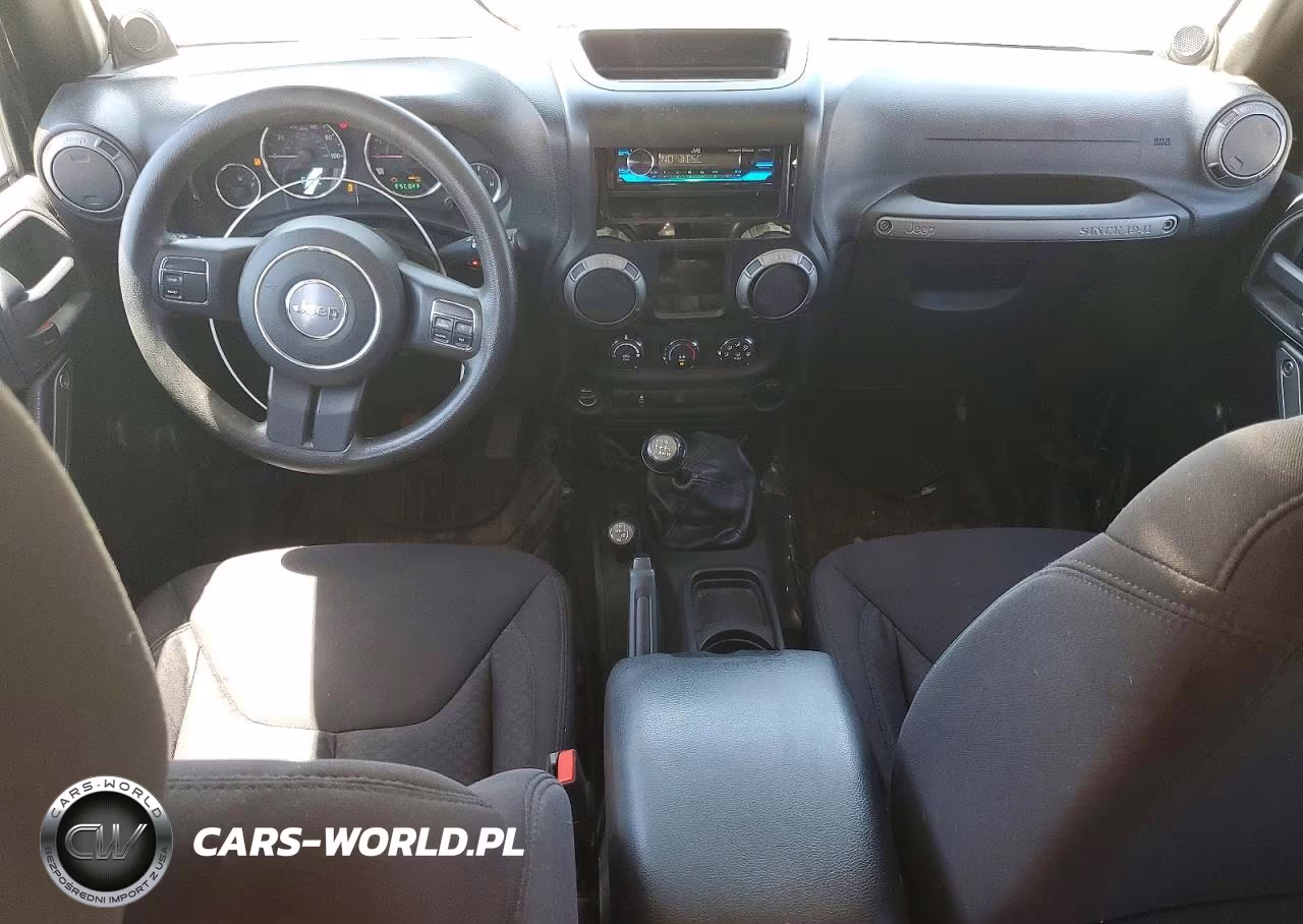 2013 Jeep Wrangler Unlimited Sport VIN:1C4BJWDG6DL545303 - 8