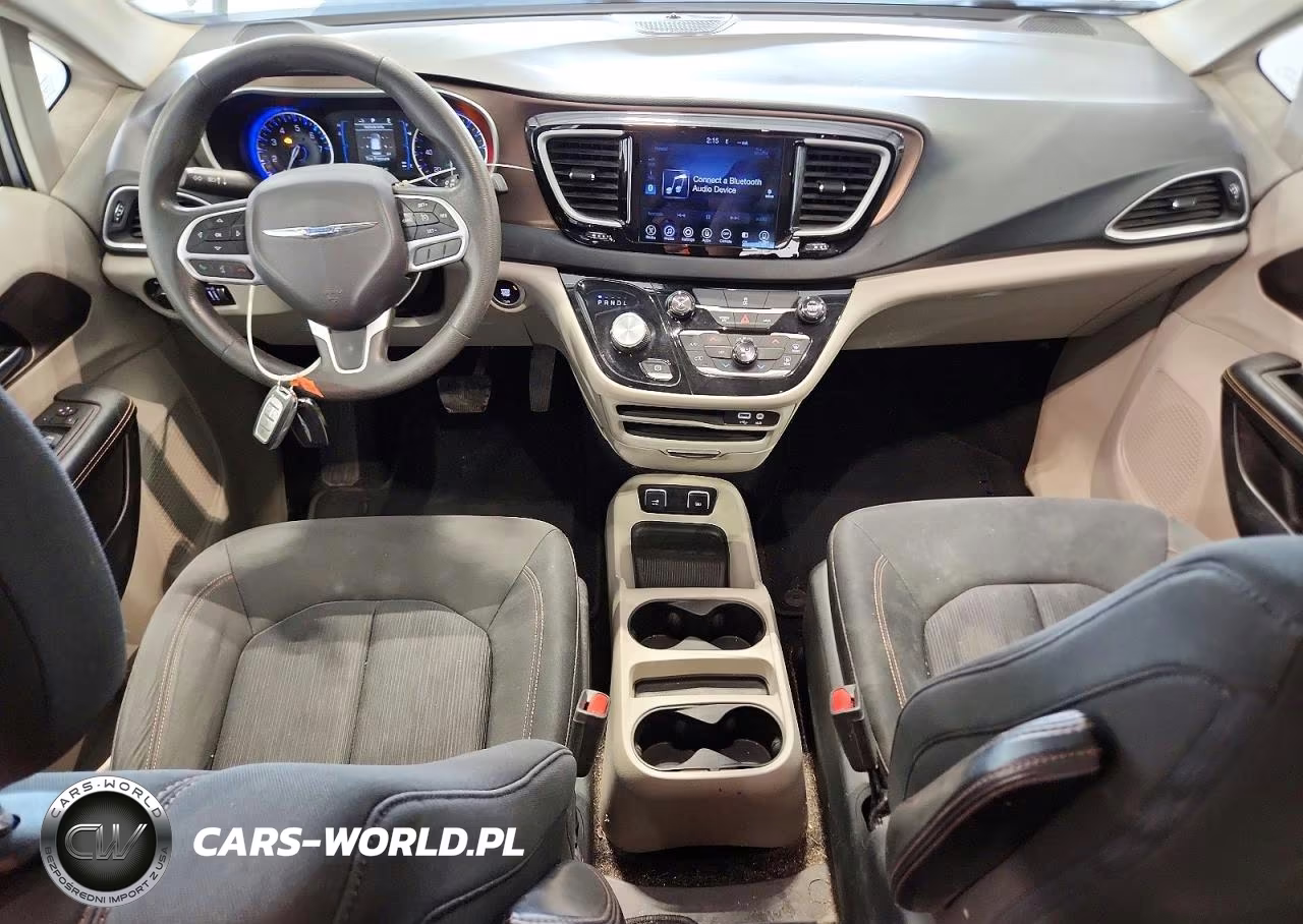 2017 Chrysler Pacifica Touring VIN:2C4RC1DG5HR508137 - 8