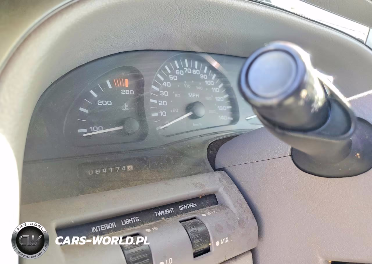 1998 Oldsmobile Aurora VIN:1G3GR62C2W4119944 - 9