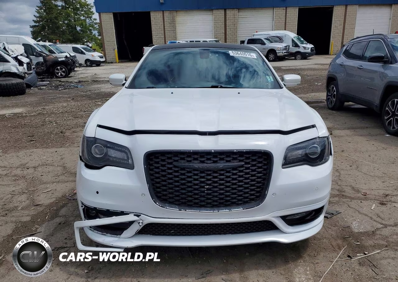 2017 Chrysler 300 S VIN:2C3CCAGG0HH599801 - 5