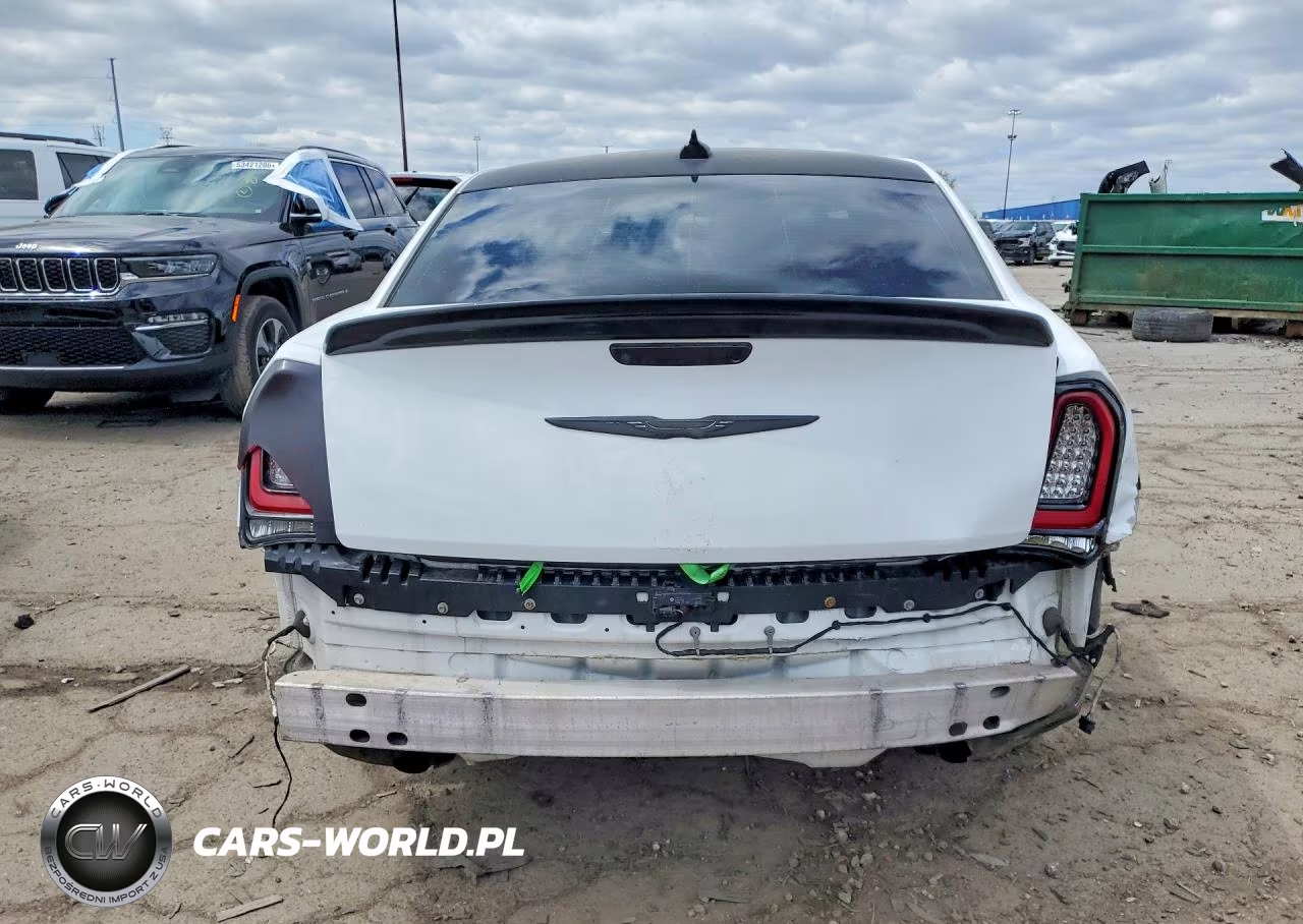 2017 Chrysler 300 S VIN:2C3CCAGG0HH599801 - 6