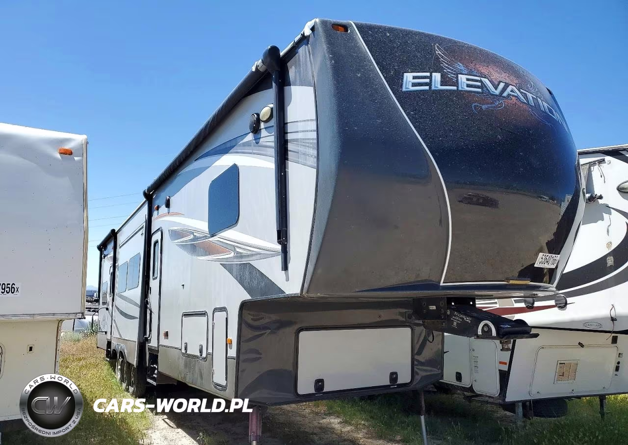 2015 Cross Roads Elevation Camper