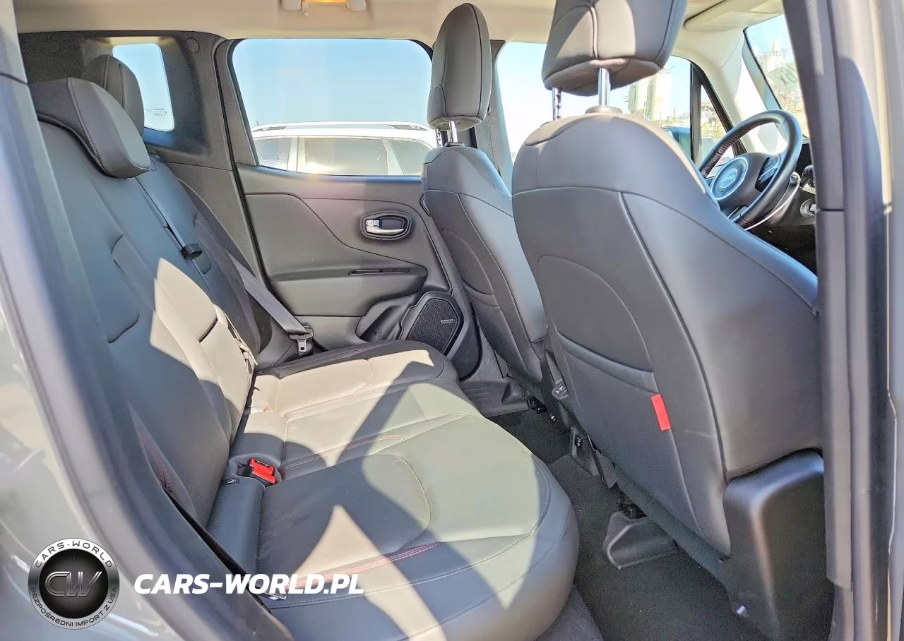 2021 Jeep Renegade Trailhawk VIN:ZACNJDC12MPM25733 - 11