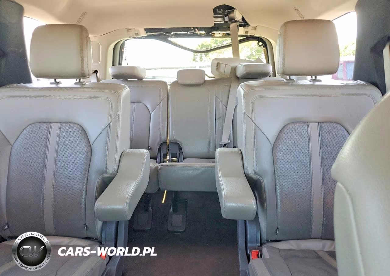 2020 Ford Expedition Limited VIN:1FMJU1KT8LEA99806 - 10