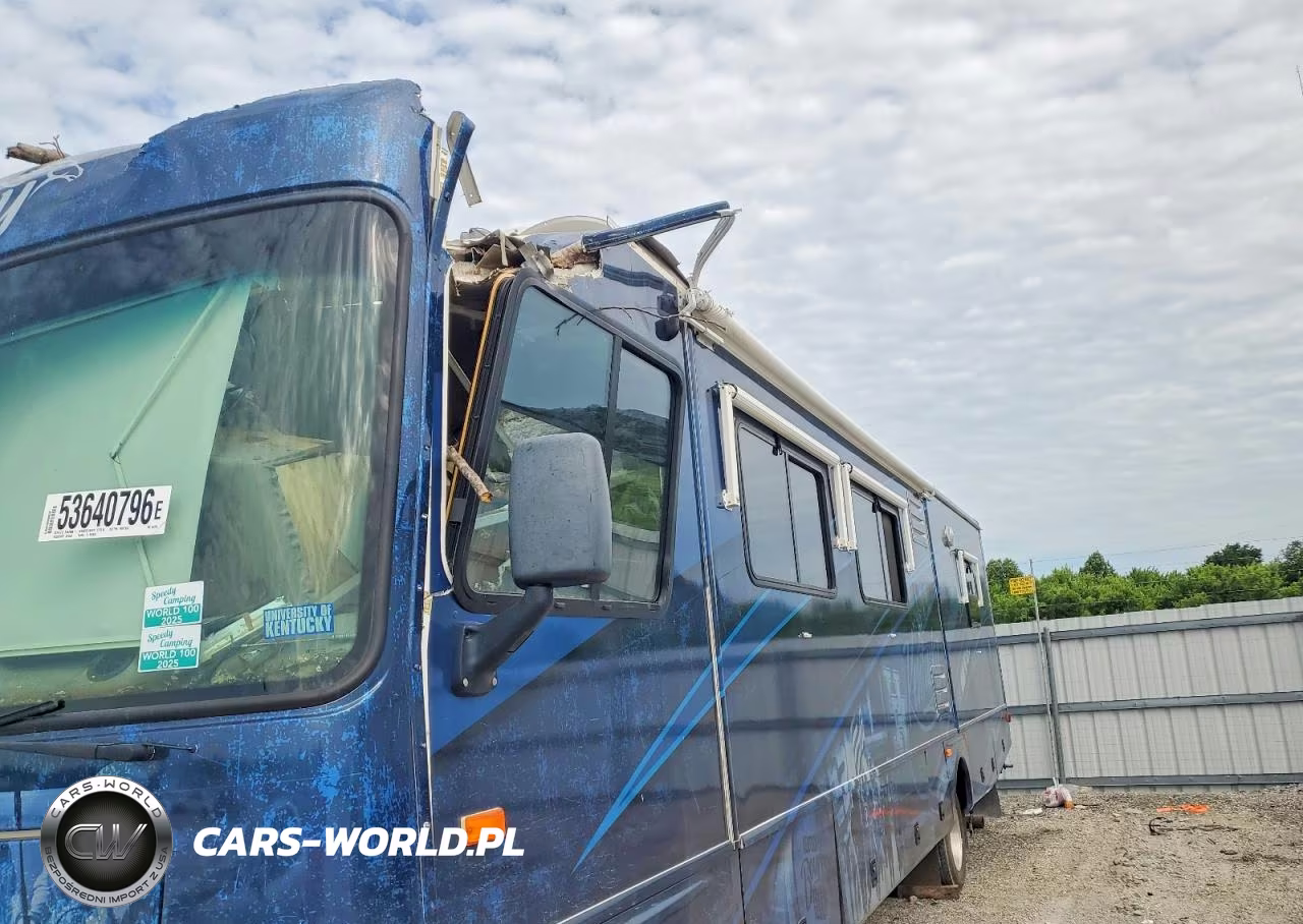 2005 Workhorse W22 Camper VIN:5B4MP67G253401256 - 10