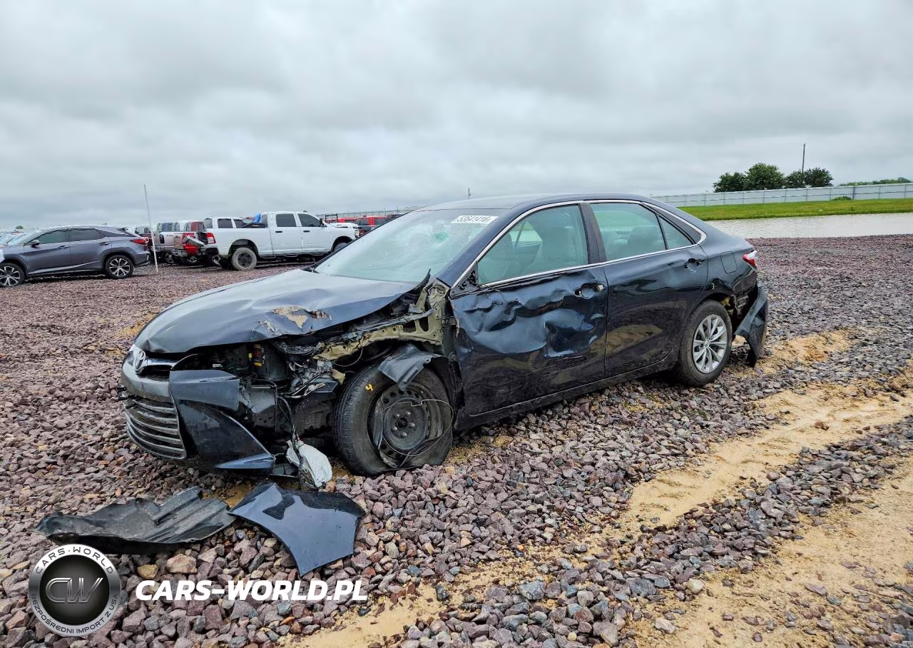 2016 Toyota Camry -Le-