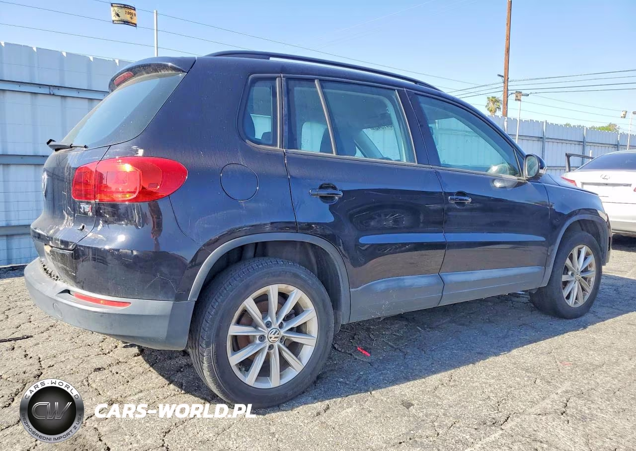 2017 Volkswagen Tiguan S VIN:WVGAV7AXXHK041967 - 3